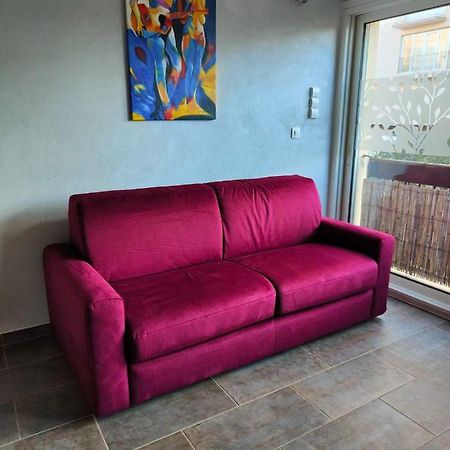 Flat Apartment Сен-Киприен Екстериор снимка