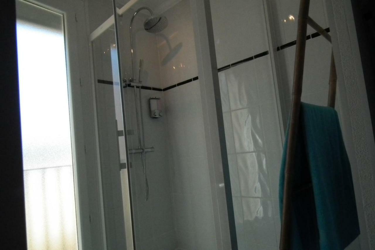 Flat Apartment Сен-Киприен Екстериор снимка